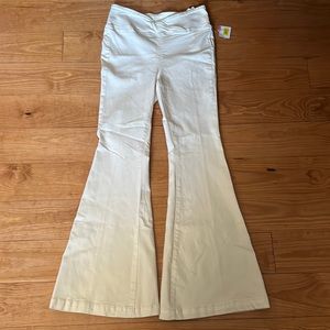 Free people flare jeans - brand new with tag - never worn.